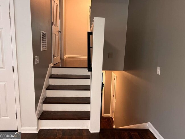 Photo - 1947 Kenwood Pl SE