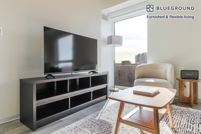 Photo - 343 W Schiller St Unit FL6-ID1310