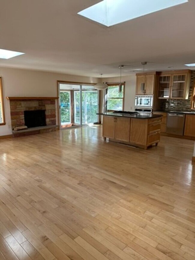 Rare Lake Mendota 4 bd/3ba Home Casas en Alquiler Madison, WI