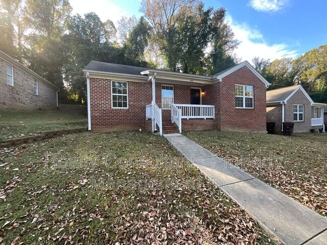 Photo - 1019 Manor Dr