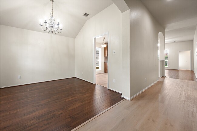 Photo - 2822 Lakecrest Forest Dr