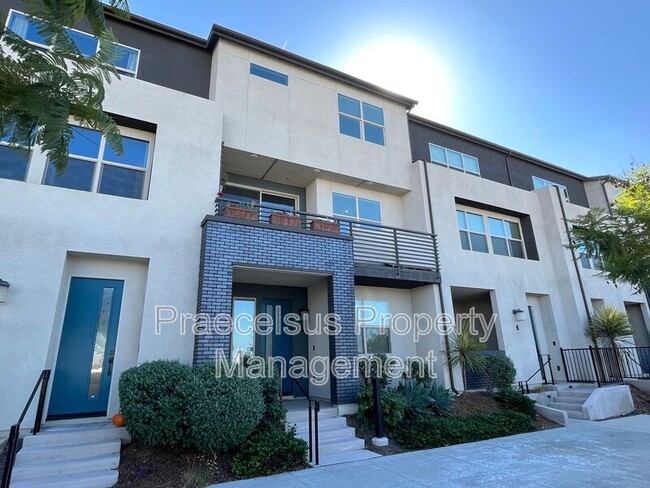 Photo - 1922 Strata St Townhome