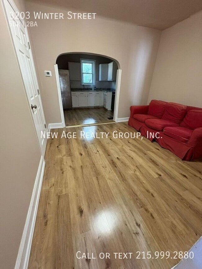 Photo - 3203 Winter St