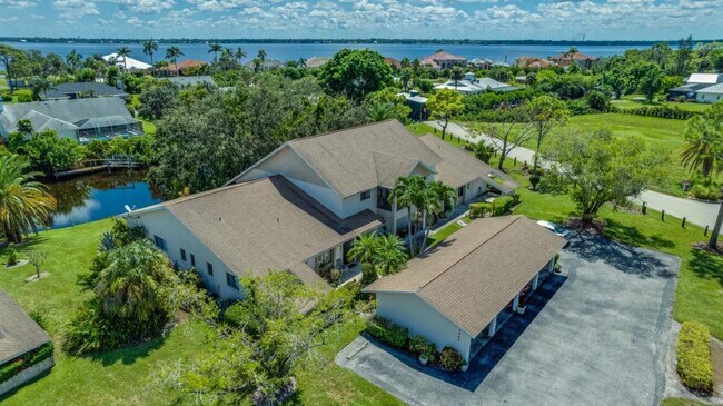 Photo - 15080 Riverbend Blvd