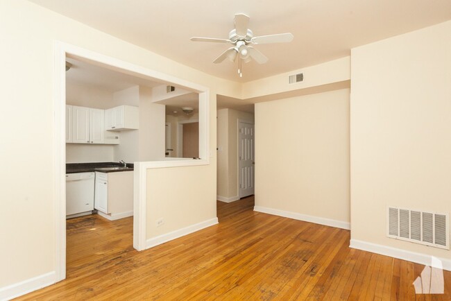 550 W Aldine, Unit 554-E1, Chicago, IL 60657 - 540 W Aldine Ave Condo