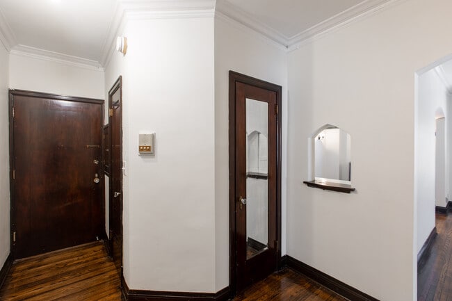 Photo - 2610/18 Fremont Ave S