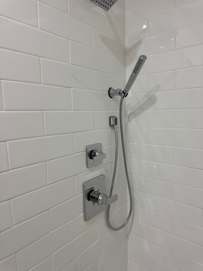 Photo - 231 Sixth Ave Unit 1