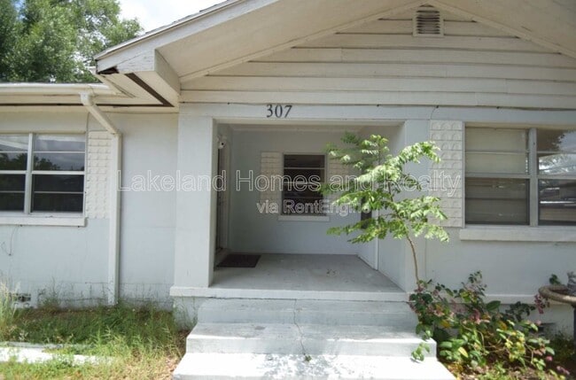 307 Steedly Ave