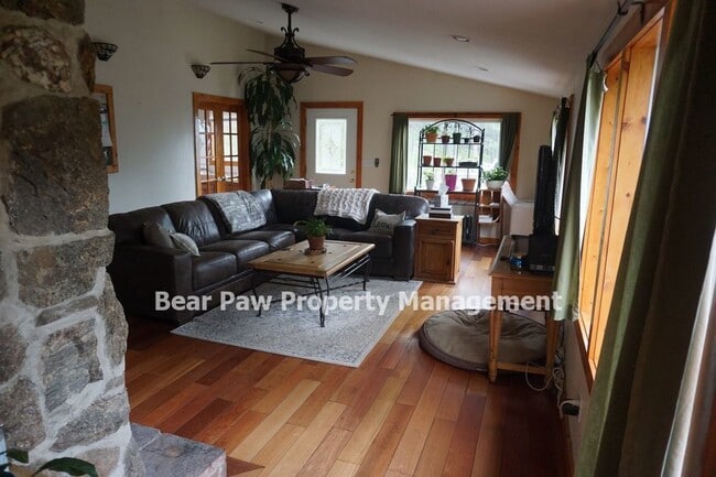 Photo - Nice House on Upper Bear Creek!!