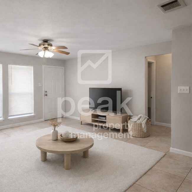 Photo - $1,150 2 Bed, 1 Bath in Weatherford! Apply now and save $575! Offer through 1/21!