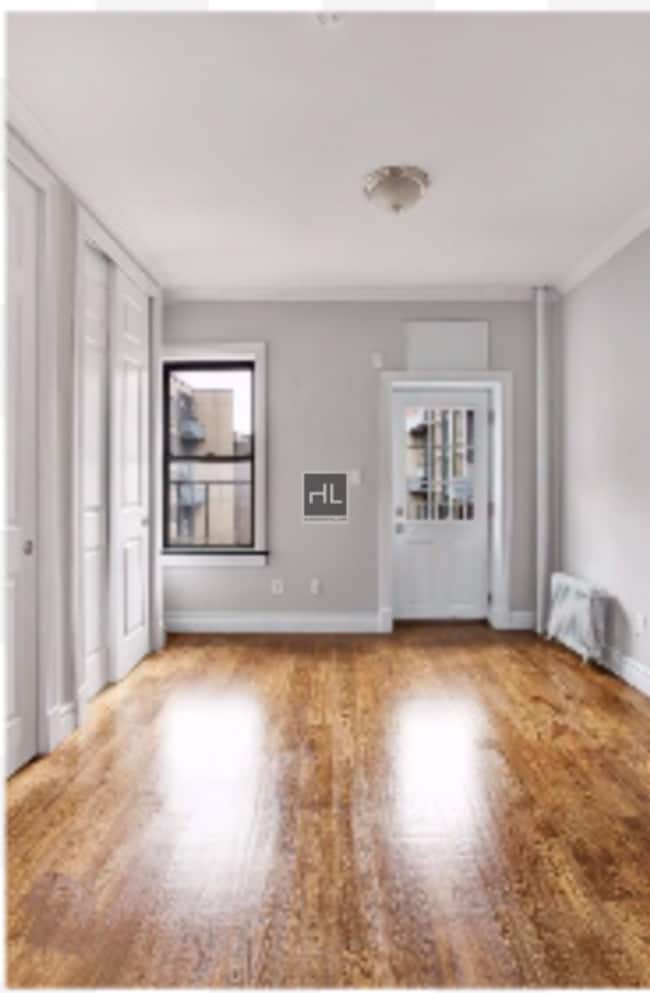 Photo - Tenth Avenue Unit 4RS