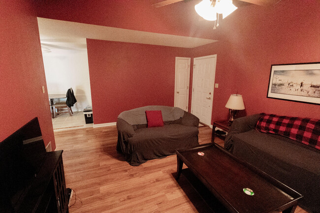 Photo - 106 Grn Mdws Rd Unit 2