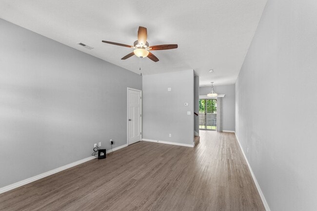 Photo - 1/2 OFF 1ST MONTHS RENT!!! NEW LUXURY 3 BE...