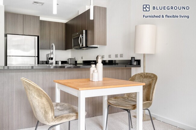 Photo - 388 Santana Row Unit FL4-ID943