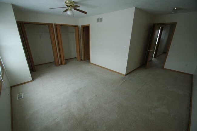 Photo - 98 Yotzonot Dr