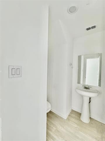 Photo - 906 Grebe Dr