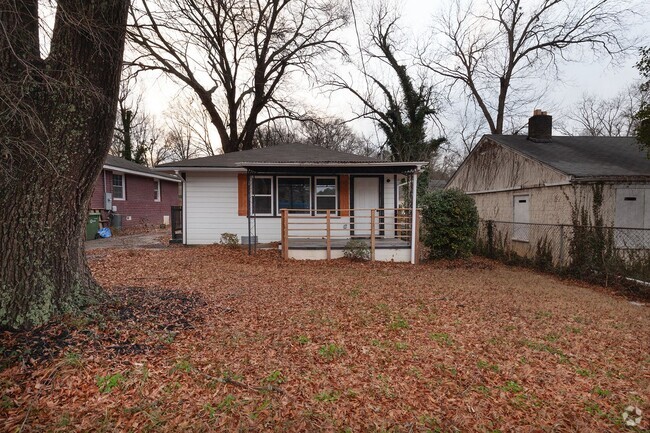 Building Photo - Newly Renovated 3/2 w/ Large Backyard in O... Rental