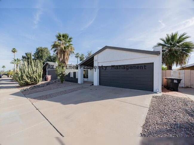 Building Photo - 2229 N 87th Way