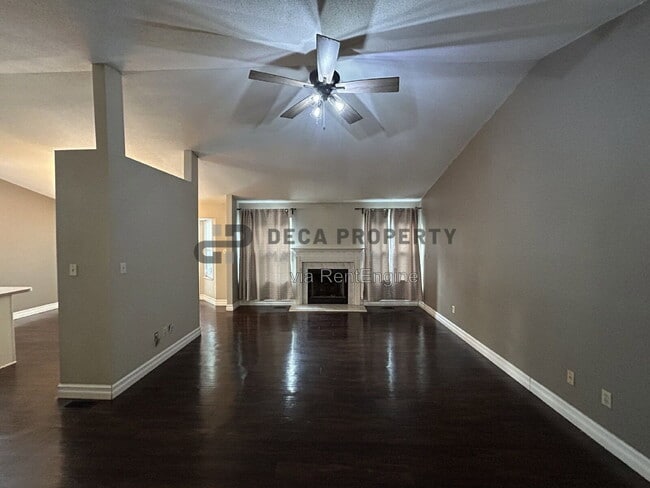 Photo - 4175 Whitehall Dr