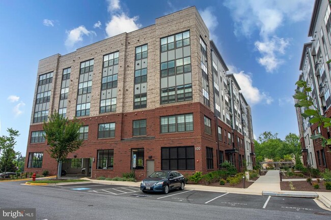 Building Photo - 100 St Ives Pl Unit 205 Rental