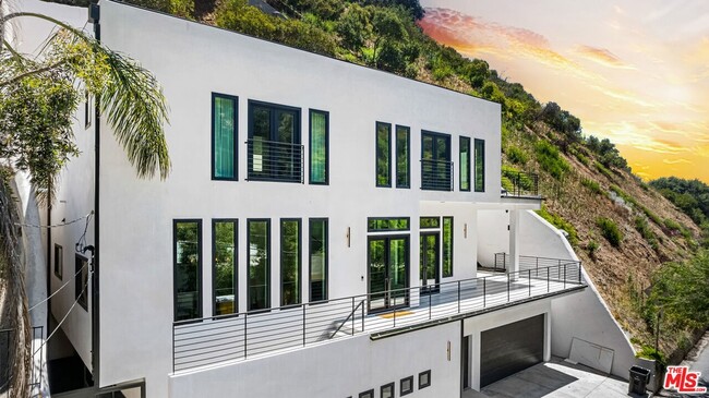 Photo - 1846 N Franklin Canyon Dr