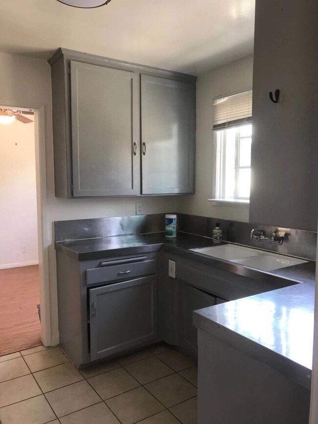 Photo - 2477 Silver Lake Blvd Unit 2477-A