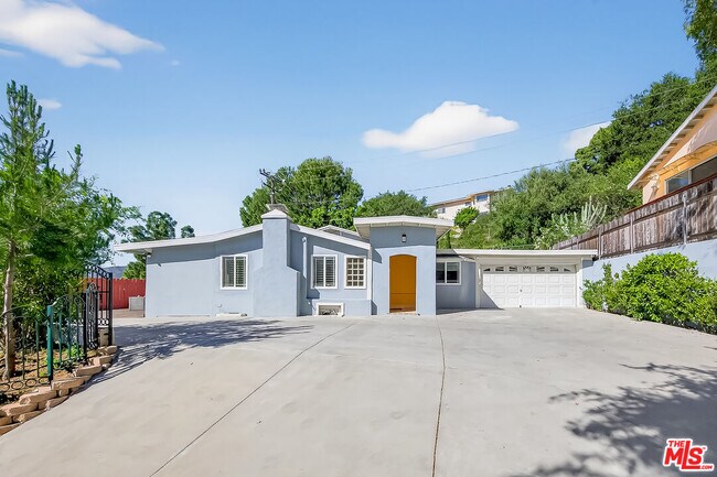 Building Photo - 4603 Ocean View Blvd