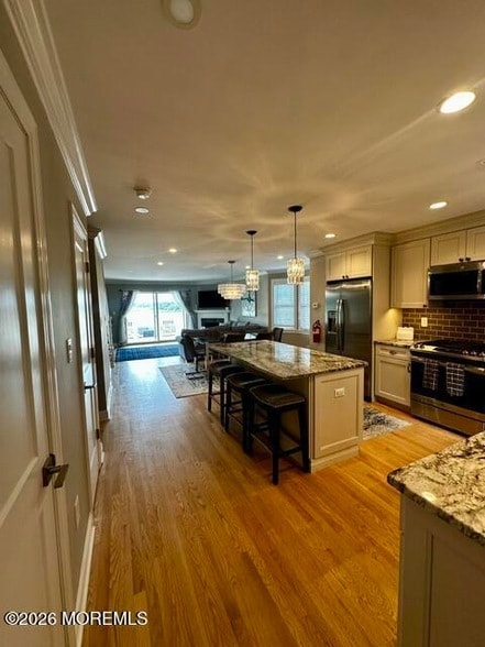 Photo - 15 Chapin Ave
