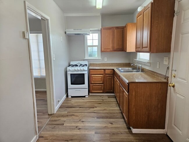 Building Photo - 1112 Griffith Ave Unit 1 Rental