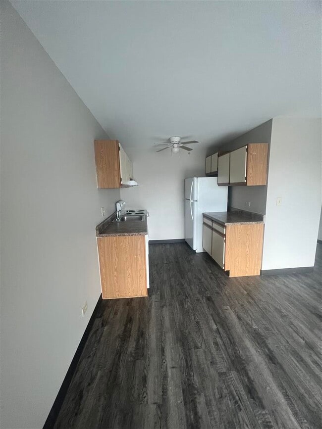 Photo - Brookside Knoll