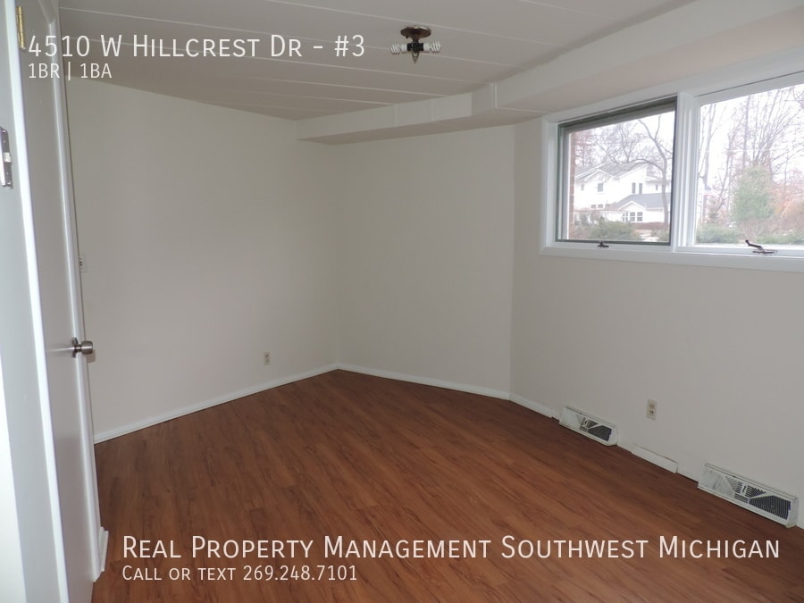Photo - 4510 W Hillcrest Dr Unit #3