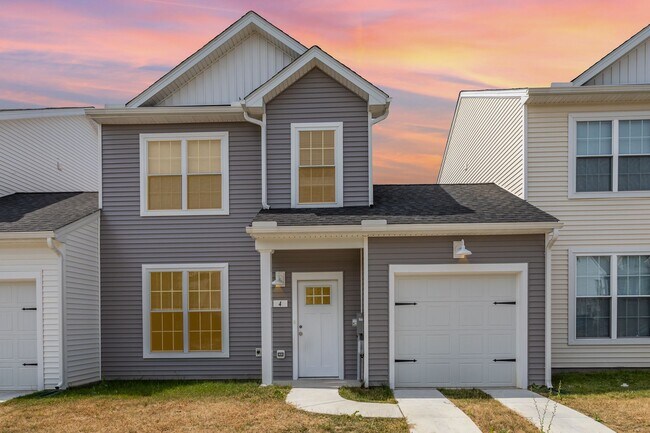 Introducing a charming 3-bedroom, 2.5-bath... - Introducing a charming 3-bedroom, 2.5-bath... House