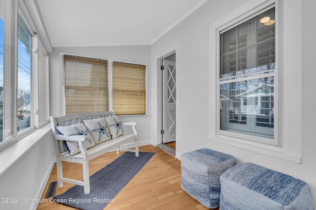 Photo - 629 Redmond Ave