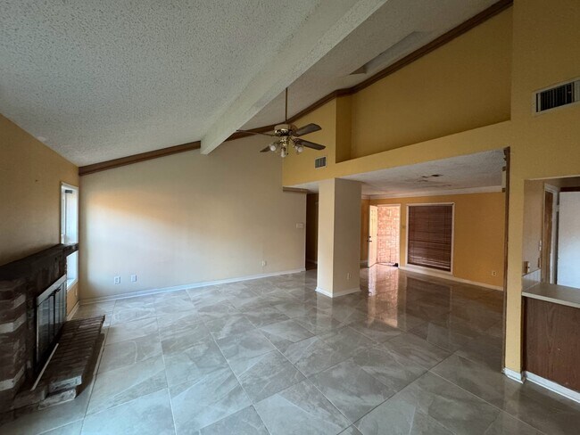 Photo - 7411 Creekfield Dr