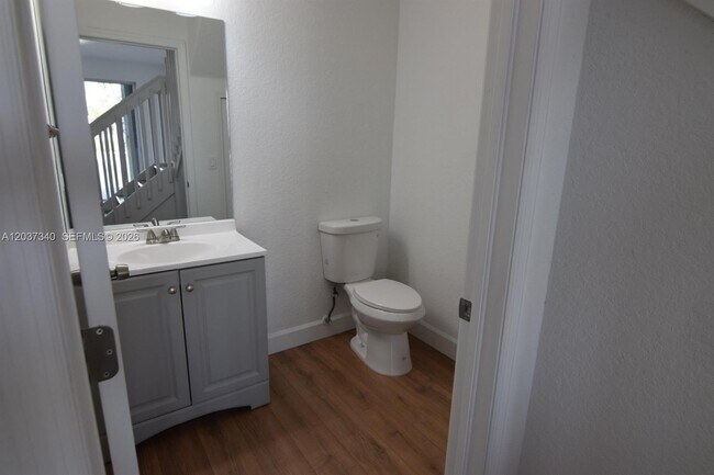 Photo - 7848 NW 114th Path