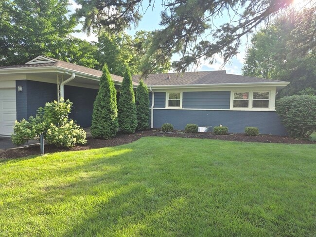 Photo - 1508 Evergreen Terrace House