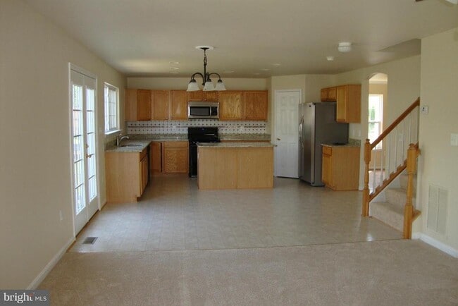 Photo - 8 Foggy Field Ln