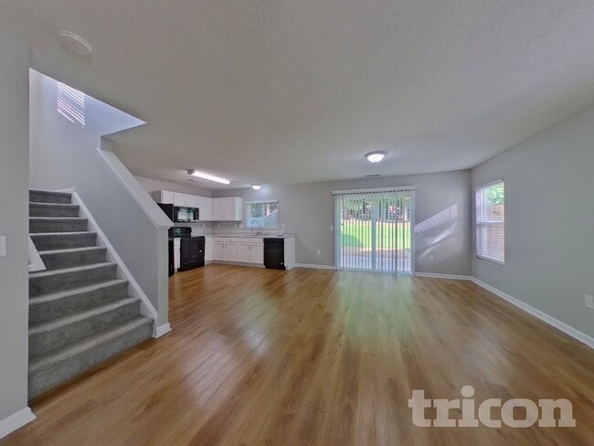 Photo - 434 Tribune Dr