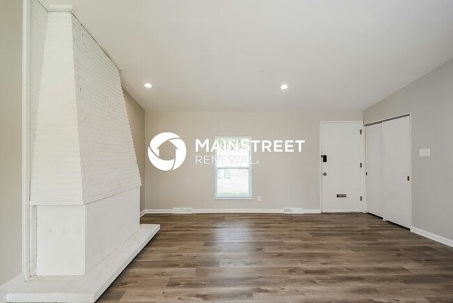 3 Bedroom Pet-Friendly Home in St. Louis, MO with Main Street Renewal