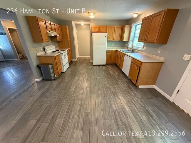 Photo - 236 Hamilton St Unit B