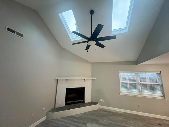 Photo - 1201 S 26th St