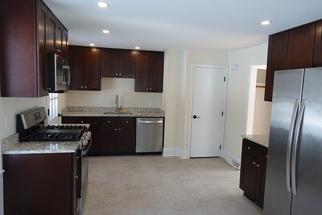 Photo - 6 Pondover Rd