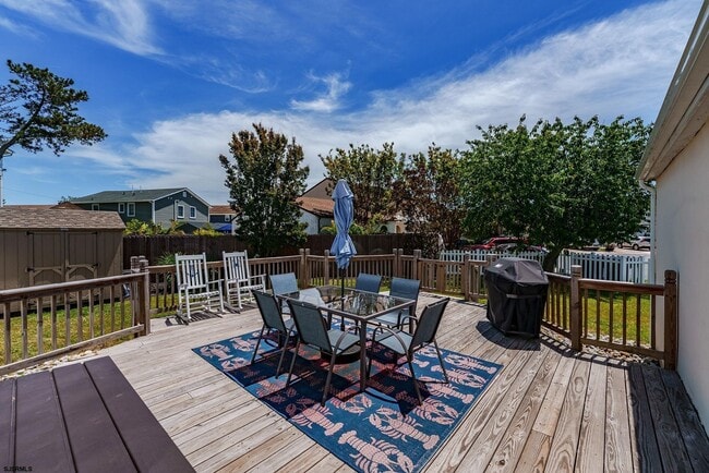 54 Delmar Dr