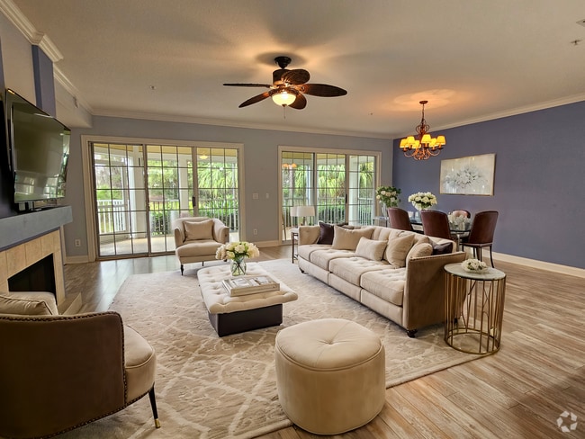 Building Photo - Spacious 3BR/3BA Ground-Floor Condo with W...