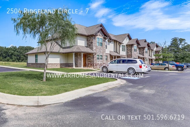 Building Photo - 2504 Ridgeland Cir Unit 7