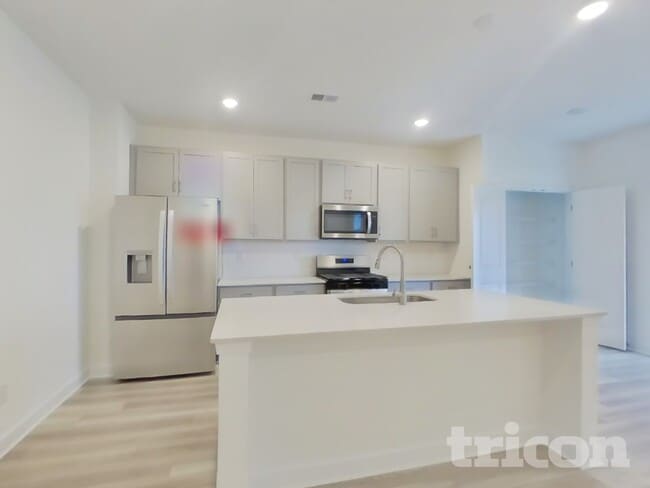 Photo - 5054 Lawler Ln