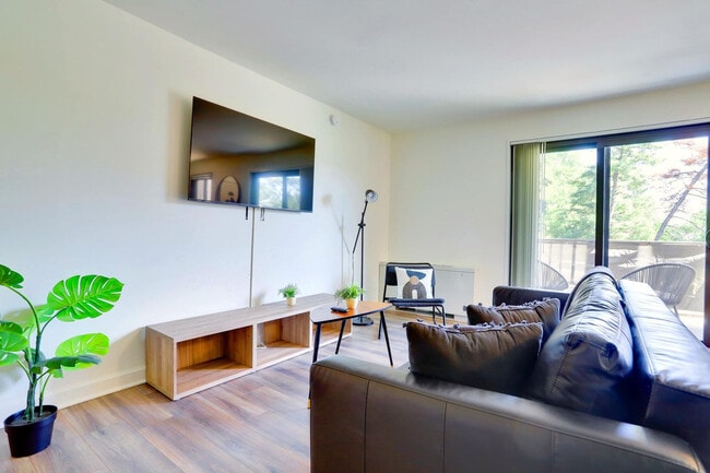 Building Photo - 2525 10th St N Rental