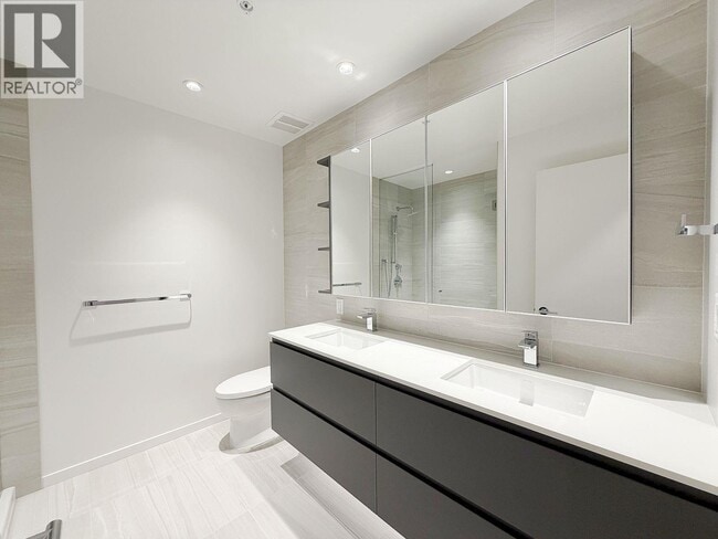 Photo - 6600 Minoru Blvd