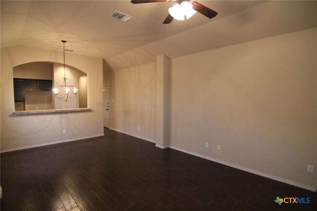 Photo - 534 Creekside Cir