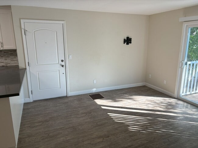 Photo - Beautiful 2Br/1Ba Condo by the Beach Unit #214